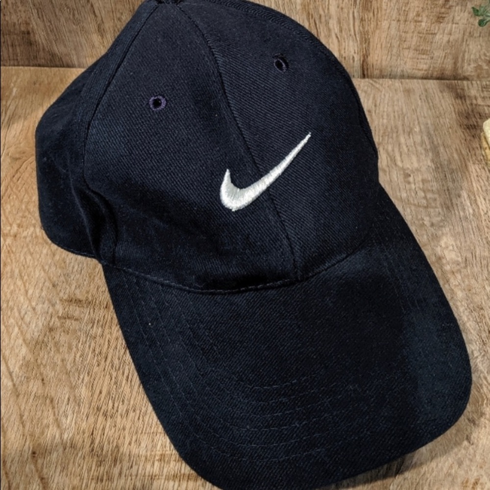 Nike Hat, barely ever worn, practically brand new